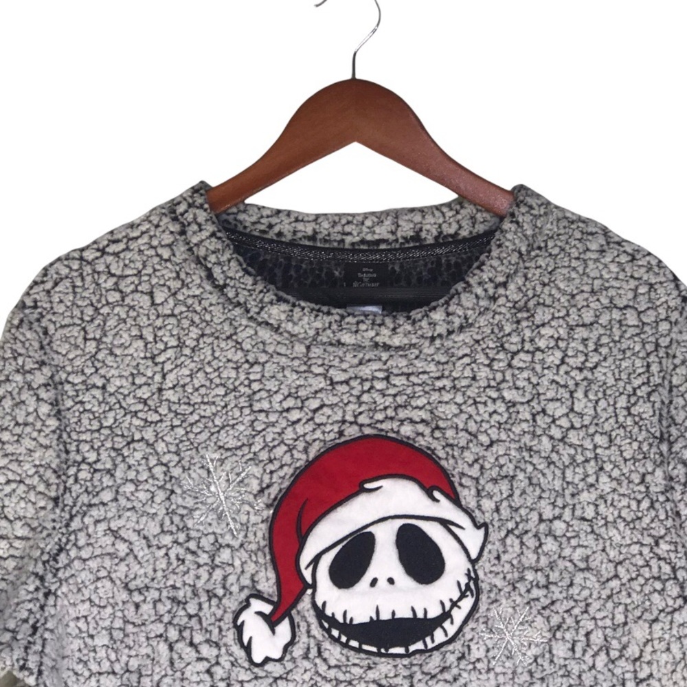 Disney The Night Before Christmas Gray Sherpa Fleece Jack Skellington Pajama Top - Picture 5 of 9